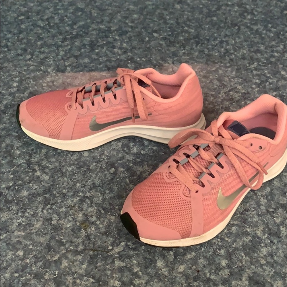 Nike, pink snickers for girls, size 3.5